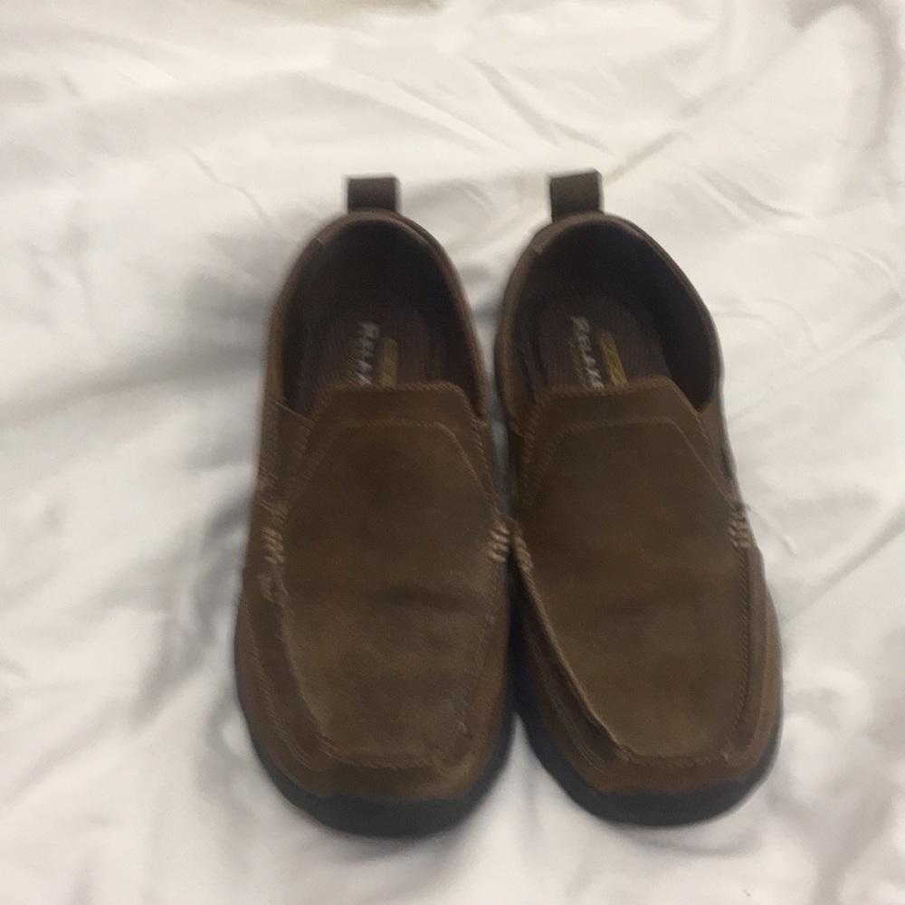 Boy’s size 6 Skechers shoes